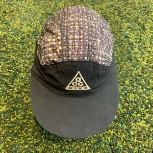 Nike ACG Tailwind 5 Panel Hat (Jungle Print) Rare Colorway*